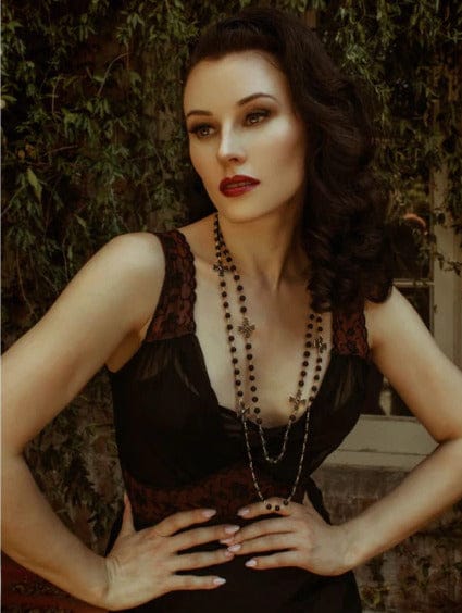6 Ways Gothic Jewelry Awakens The Divine Feminine In You