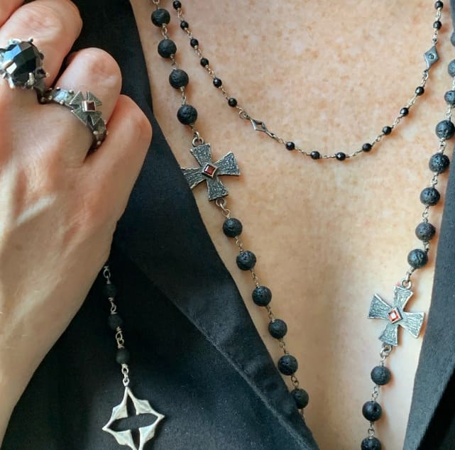 Onyx, Lava Rock, Black Diamond, and Ruby: Symbolism and Meaning of Stones in Jewelry