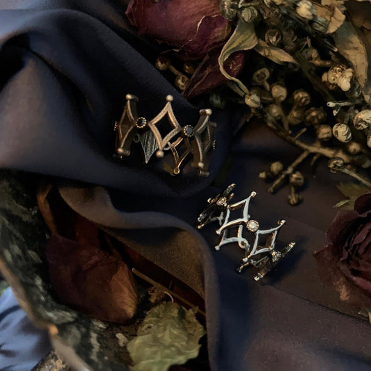 Rich Symbolism and Imagery in Romantic Gothic Rings for Women