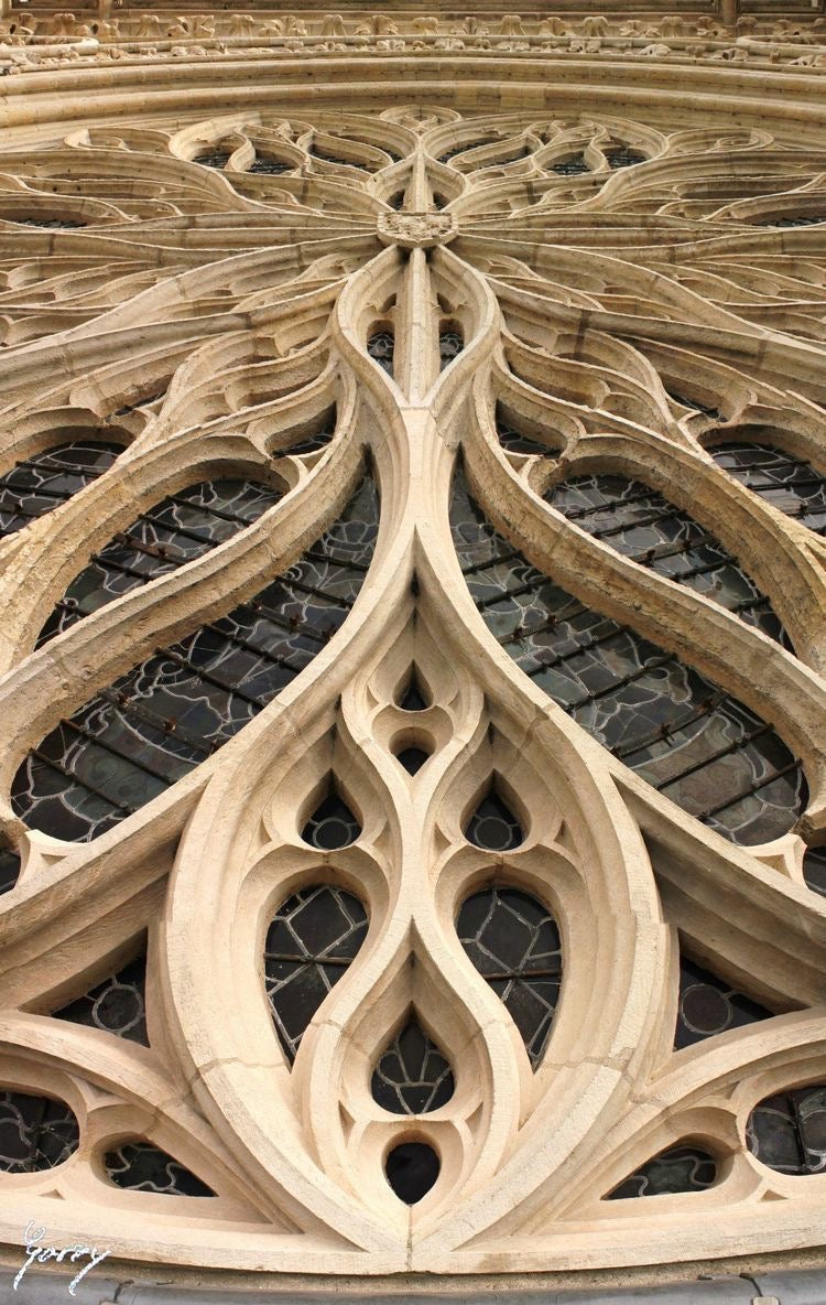 When Cathedrals Become Jewelry: The Art of Micro-Architecture in Metal!