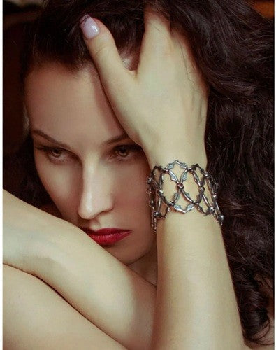 From Cathedral Glass to Wrist Sculpture: How Silver Gothic Bracelets Channel Sacred Design?