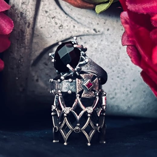 How Jewelry Impacts Women Personally and Emotionally