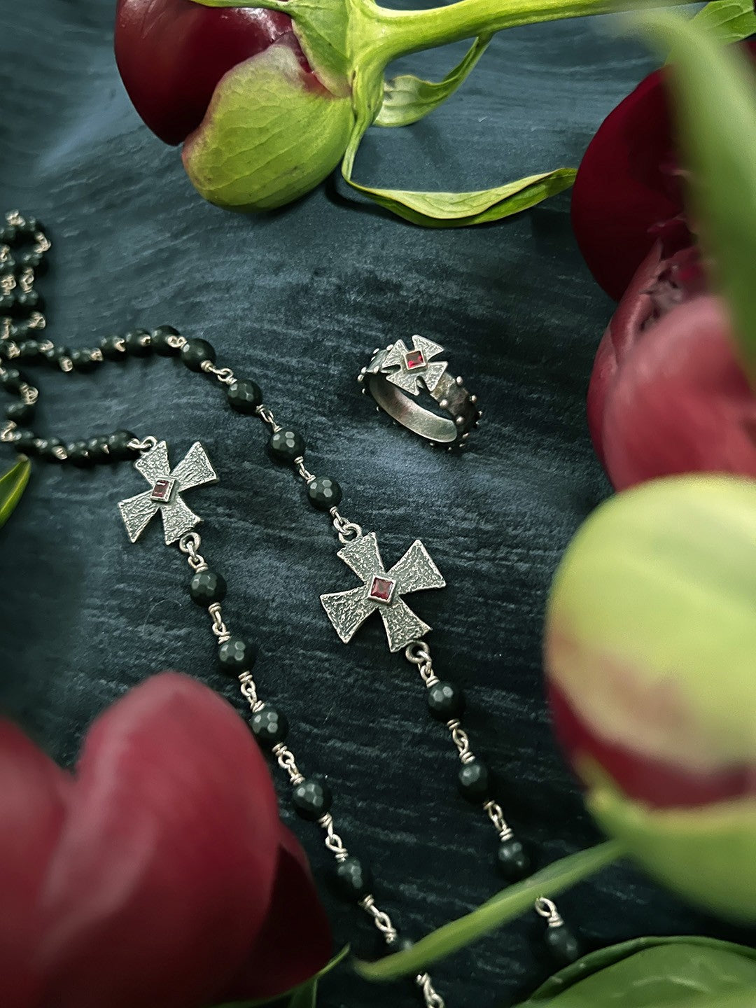 The Cross as Canvas: Reimagining Sacred Forms in Gothic Jewelry Design!