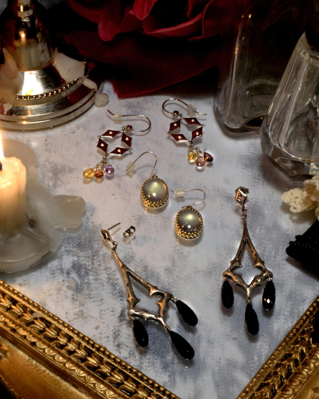 Symbolism in Shadows: The Hidden Meanings Behind Gothic and Baroque Jewelry