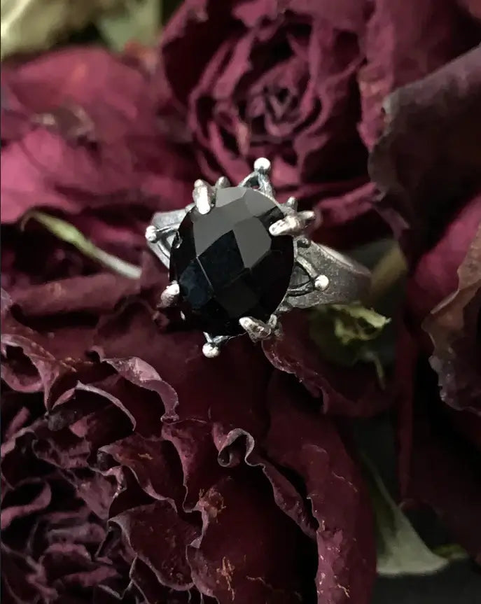 The Sacred Feminine Archetypes and How Gothic Jewelry Represents Them