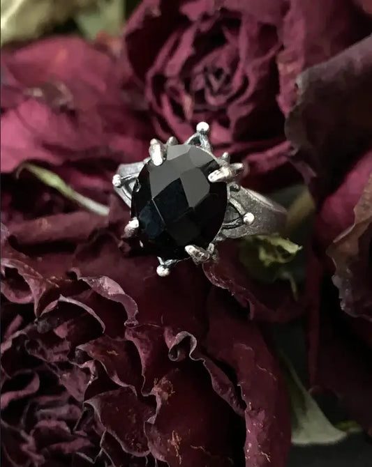 The Sacred Feminine Archetypes and How Gothic Jewelry Represents Them