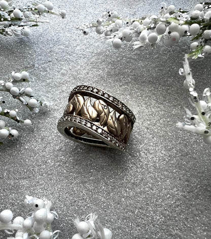 Eternal Leaves of Winter Ring