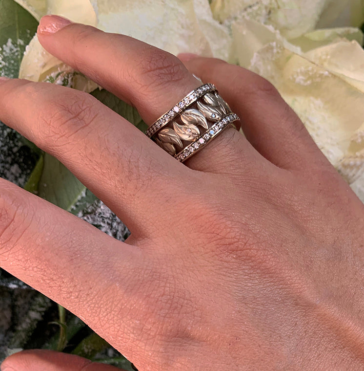 Eternal Leaves of Winter Ring