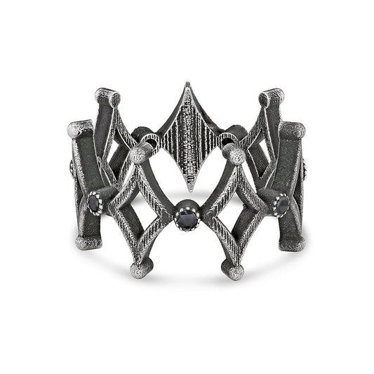 gothic ring - An eternity band of alternating design of diamond shape motifs and black diamond florals