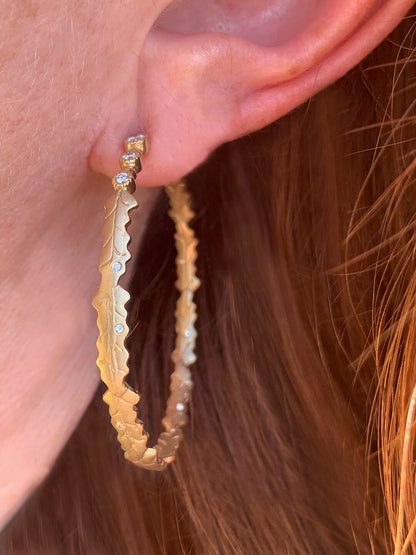 “Laurel Wreath” 14KY gold & diamond hoops