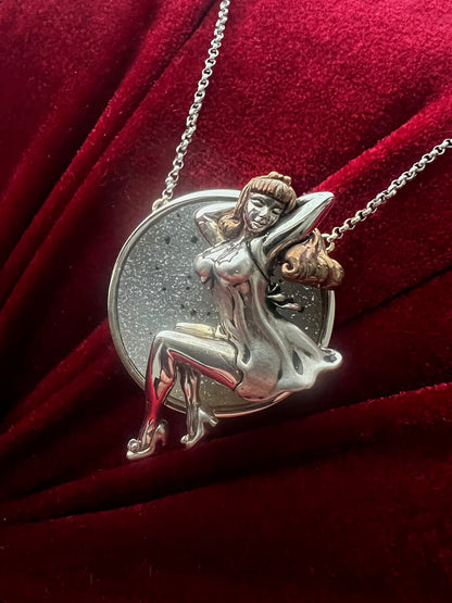 Sitting Pretty (Gold) Pendant Necklace
